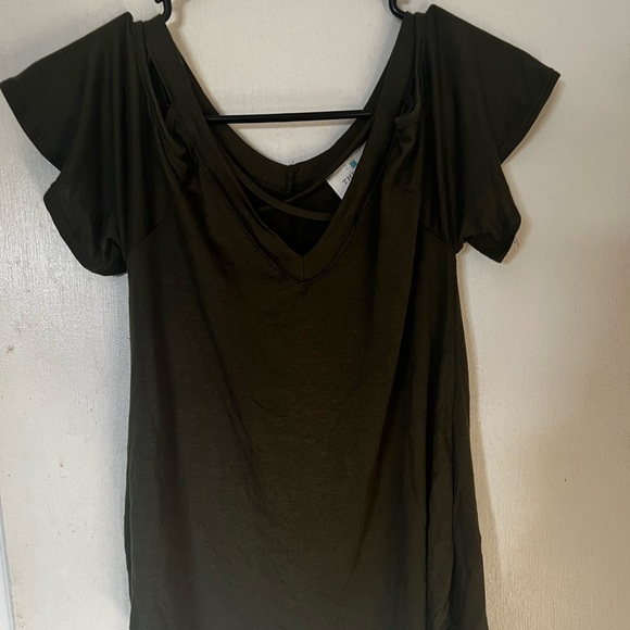 Threads Studio Olive Strappy Top with open shoulders! - Picture 2 of 4
